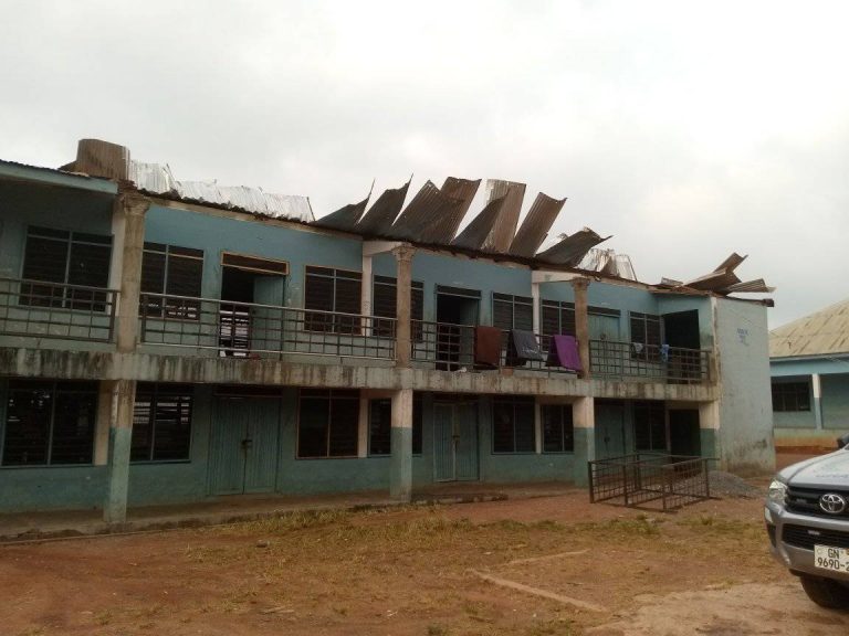 Ashanti: Rainstorm wreaks havoc at Agona SDA SHS – Dailymailgh